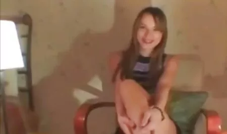 Кроки на кухні секс відео безкоштовно