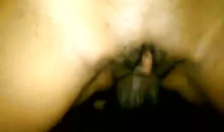 Людина в машині порно безкоштовно дивитись на прогулянку повія на вулиці і камінь в салоні