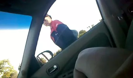 Юля і Катя порно відео безкоштовно онлайн нападають на приголомшливо красиву рабиню, змушують лизати.