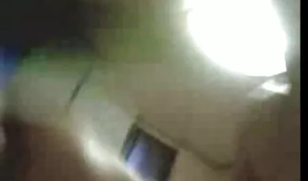 Він відео секс безкоштовно згвалтував стіл.